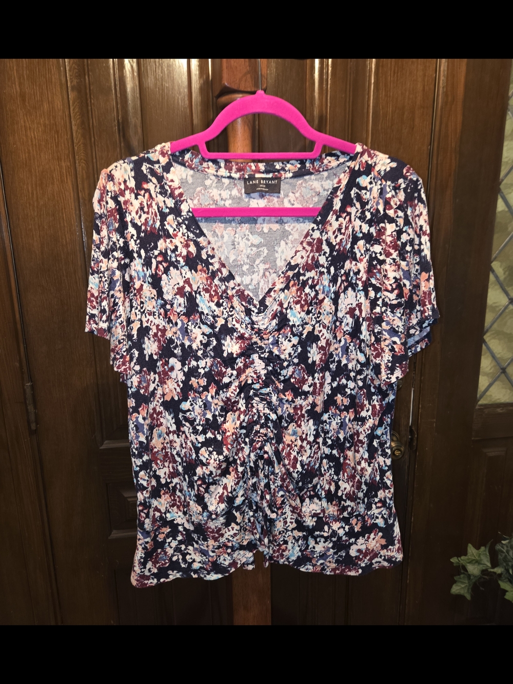 Lane Bryant Black Floral V-Neck Short Sleeve Top